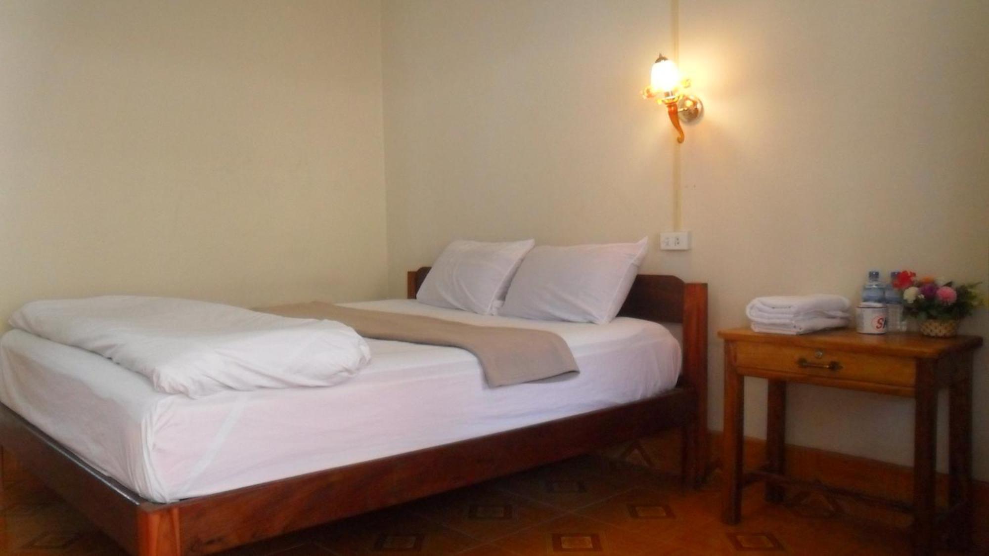Meexai Guesthouse Nong Khiaw Room photo
